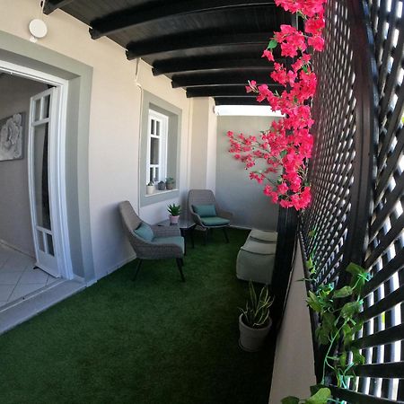 The Rock Luxury Homes メッサリア エクステリア 写真