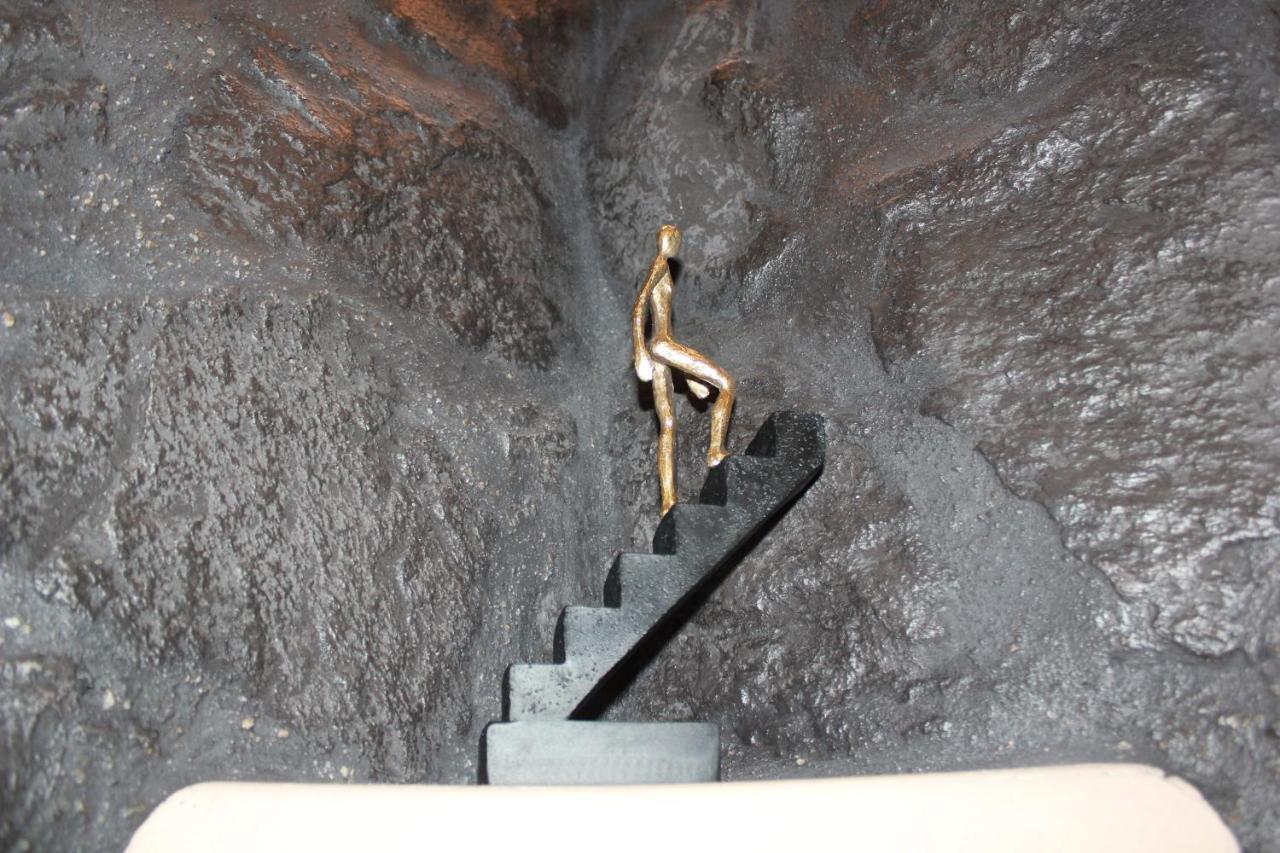 The Rock Luxury Homes メッサリア エクステリア 写真