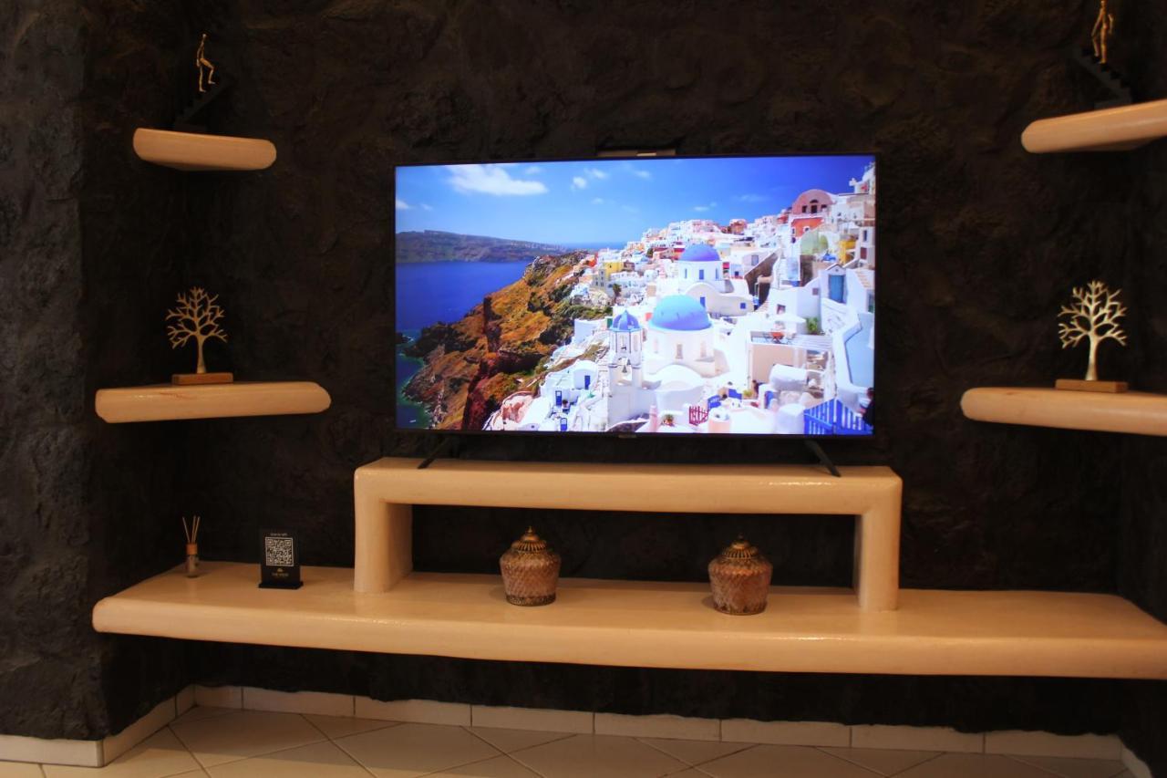 The Rock Luxury Homes メッサリア エクステリア 写真