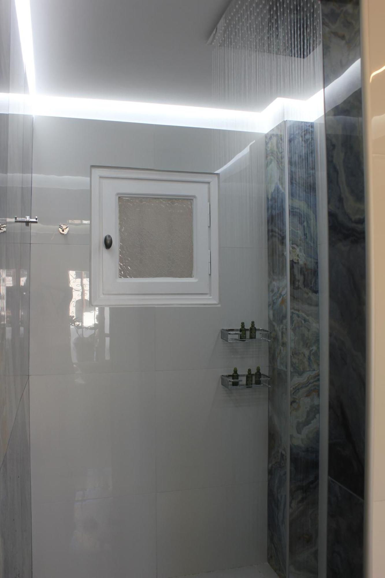 The Rock Luxury Homes メッサリア エクステリア 写真